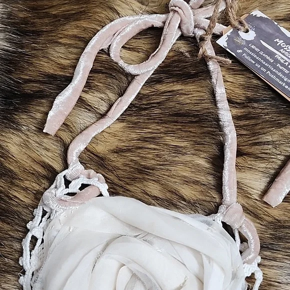 JABOT🪷MOSSIE ANNA ARTISAN DESIGN 🪷🪷🪷NWT - Picture 6 of 8